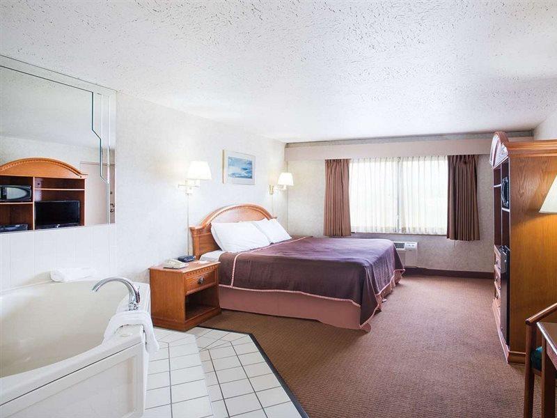 The Niagara Inn ナイアガラフォールズ エクステリア 写真